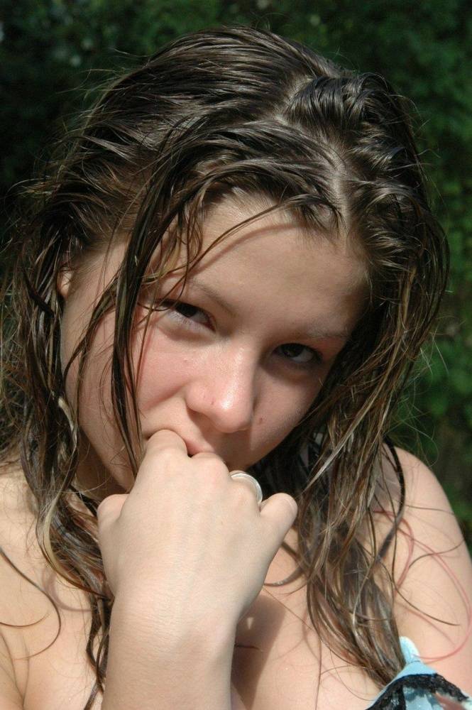 Emily 18 Hot emily getting wet and wild - #15