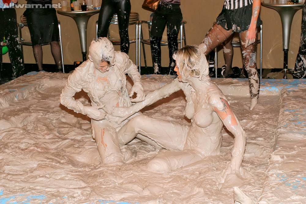Fully clothed fashionistas make a wild catfight in the mud - #6