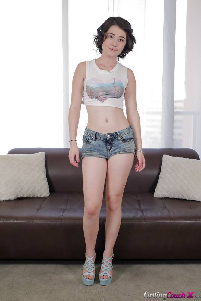 Amateur chick Cadence Carter posing in denim shorts for casting couch - #16
