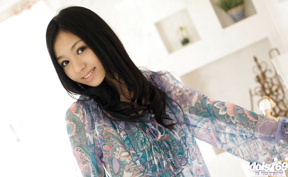 Ravishing asian coed Aino Kishi ucovering her graceful body - #2
