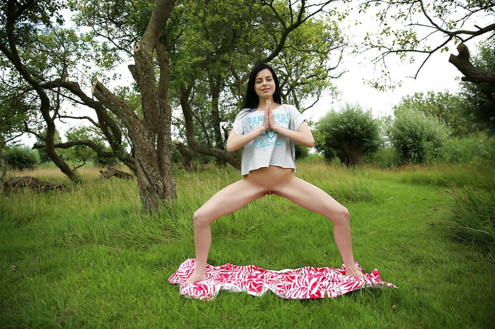 Brunette teen babe with a skinny body Daniella C dose yoga outdoor - #9