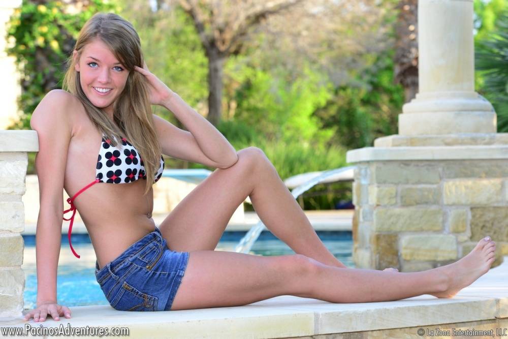 Cute teen Sophia Wood drops her shorts by the pool to toy with a vibrator - #4
