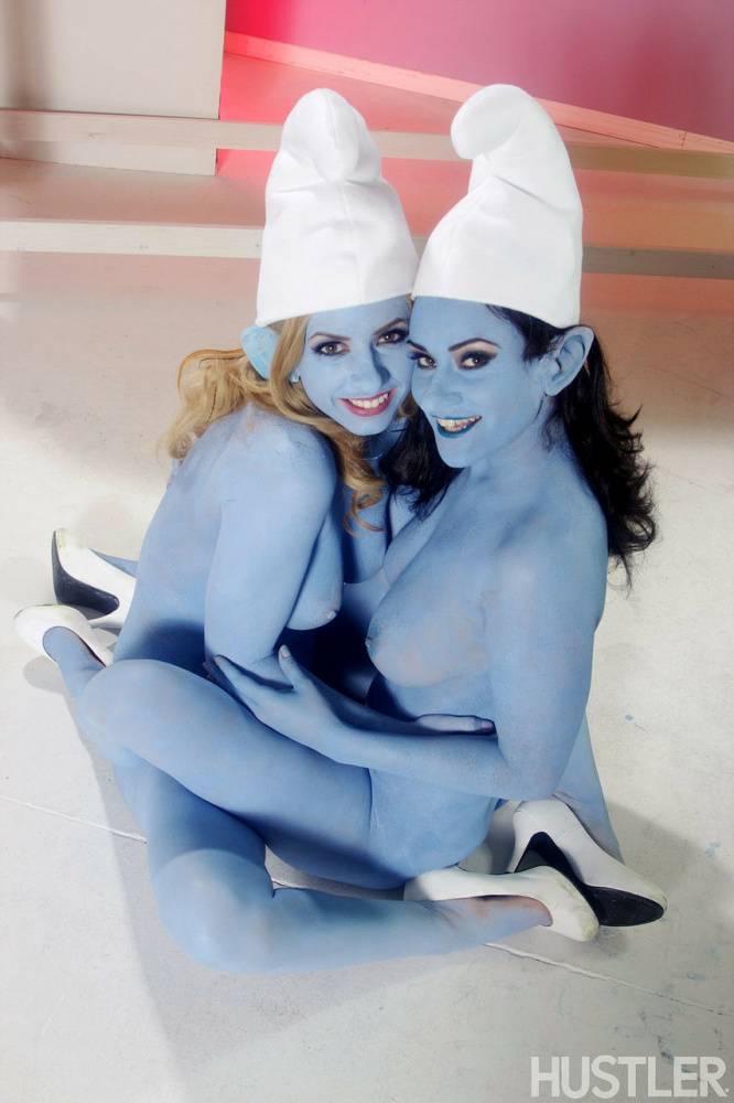 Sexy blue cosplay girls toying their pussies while dressed as Smurfs - #6