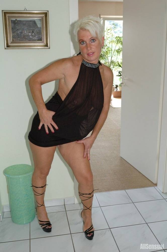 Blonde mature Claudia stipping out of a black dressAmateur,Mature,Stripping - #11