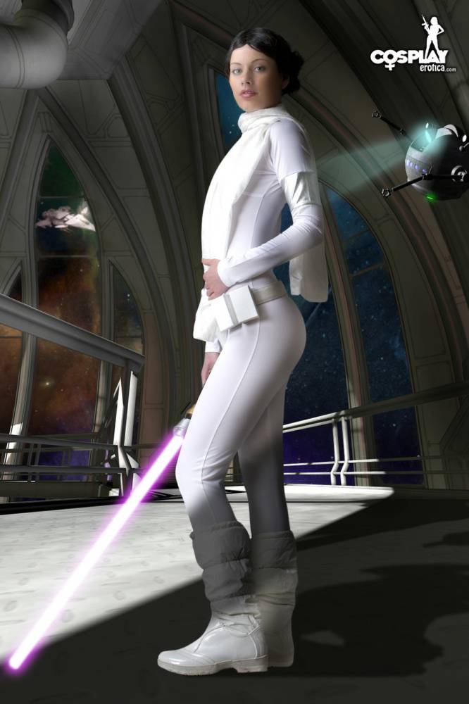 Living doll wields a lightsaber while emulating Princess Leah - #11