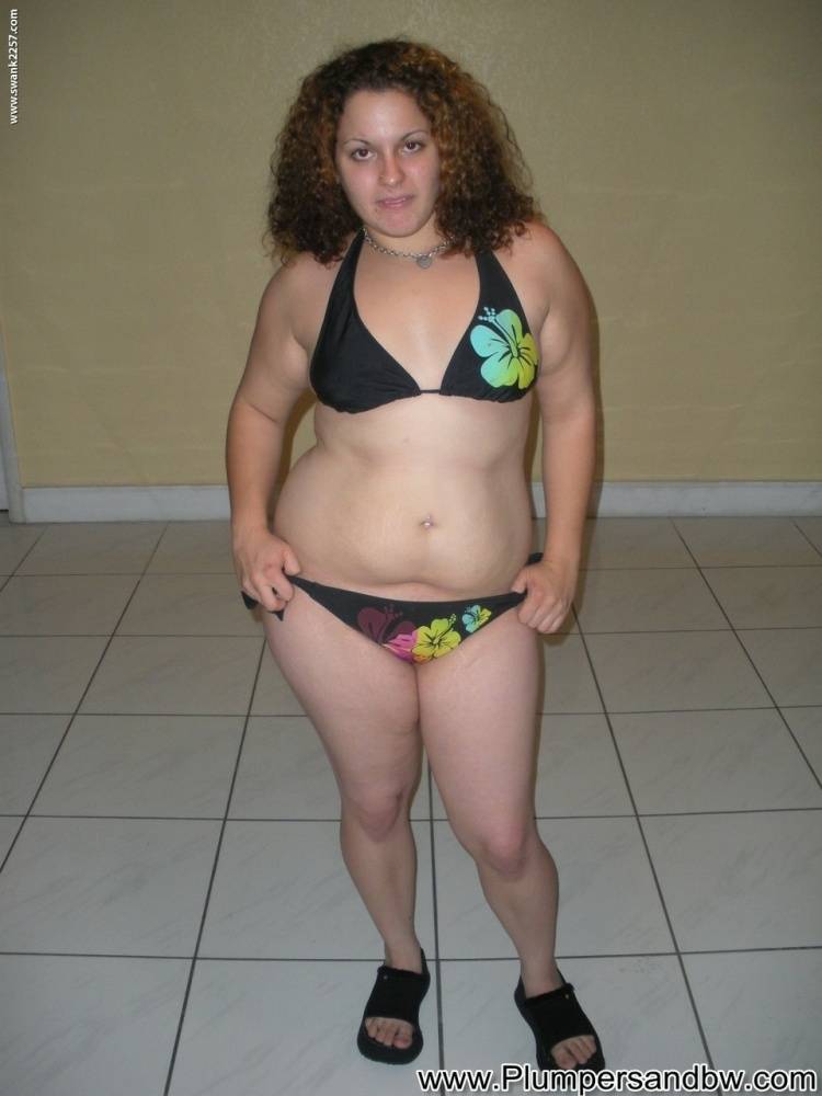 Fat woman with pierced nipples toys her bald twat before donning a bikini - #2