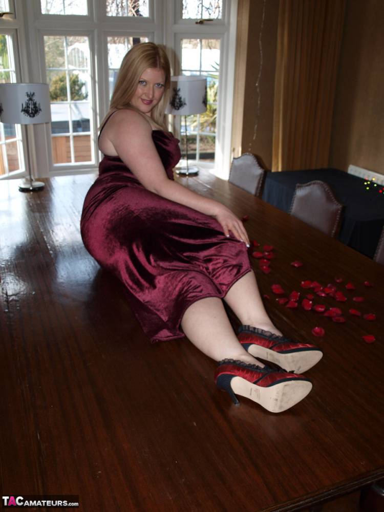 Blonde amateur Samantha gets naked in heels atop a dining room table - #6