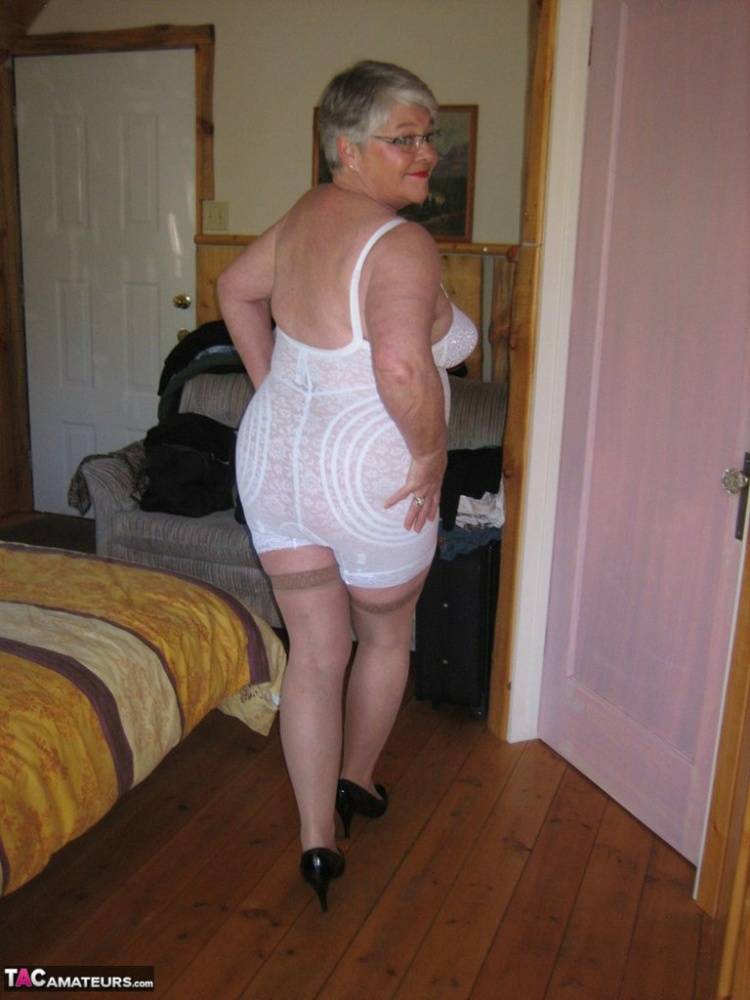 Fat granny Girdle Goddess exposes her pussy in crotchless panties and a girdle - #10