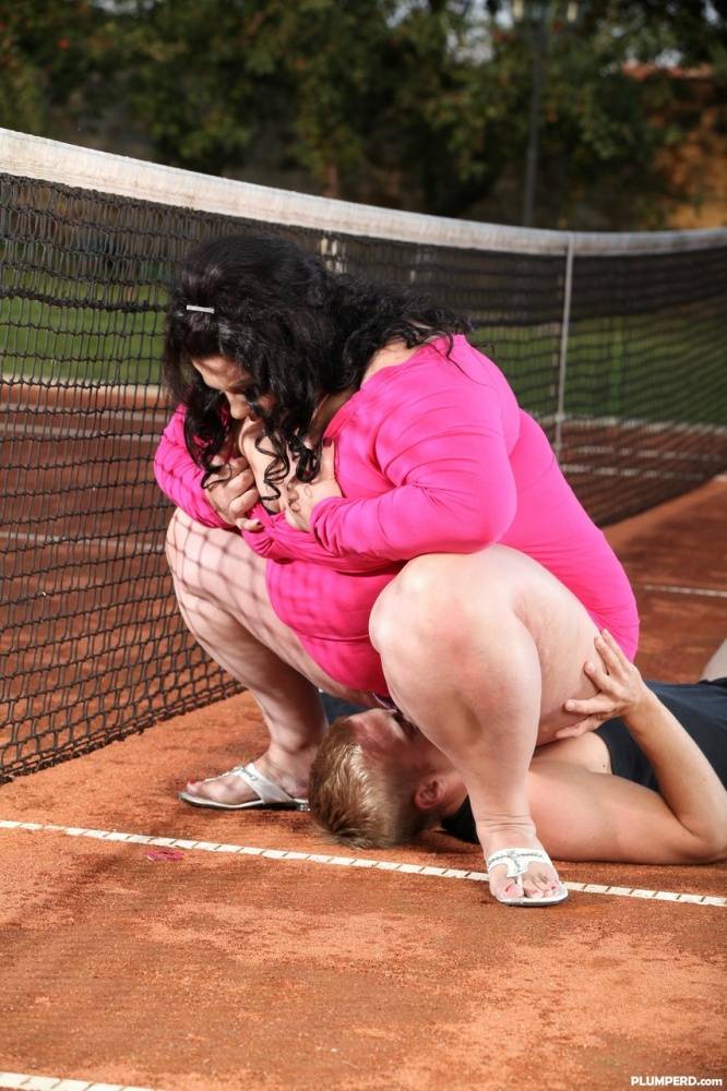 Fat woman Viktorie face sits her tennis instructor during sex on a clay court - #4