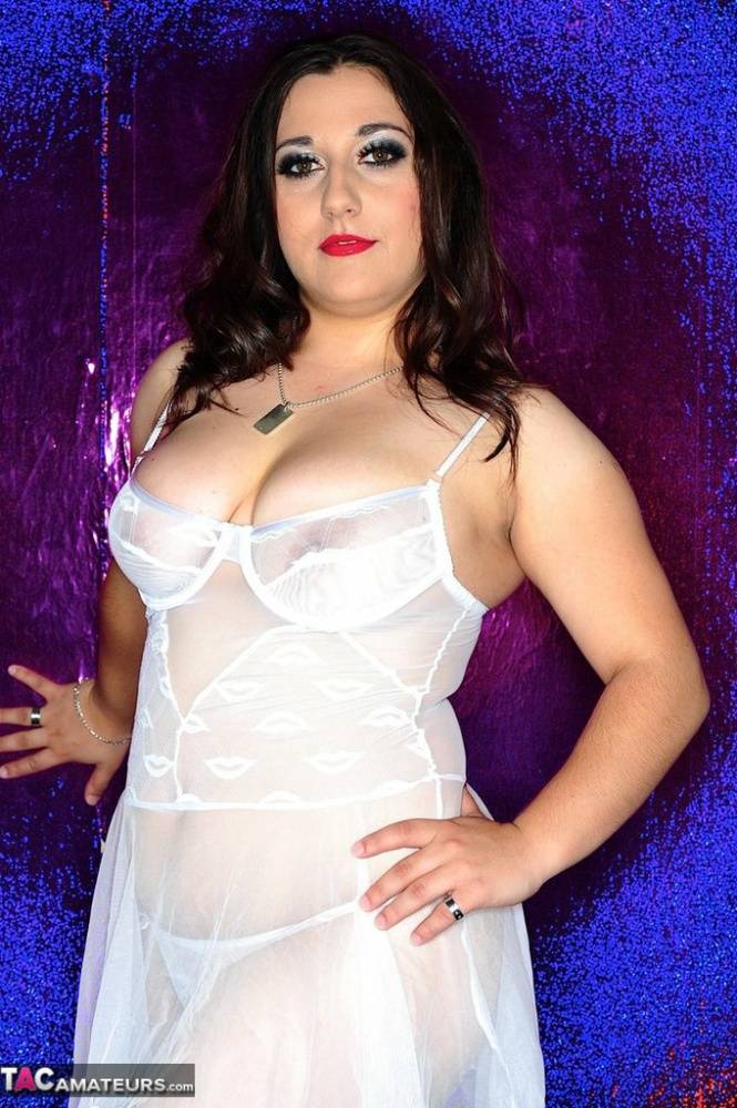Amateur BBW Kimberly Scott takes off sheer lingerie while sporting red lips | Photo: 838940