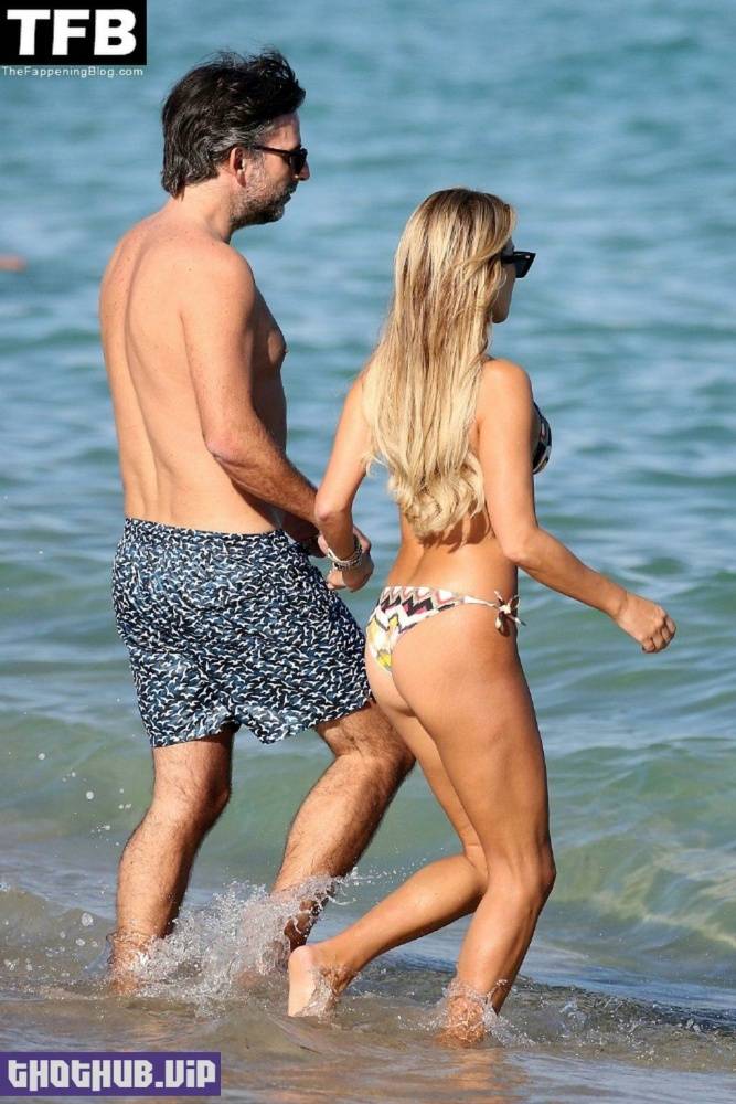 Top Sylvie Meis & Niclas Castello Put on a Loved-Up Display as They Hit the Beach in Miami - #9