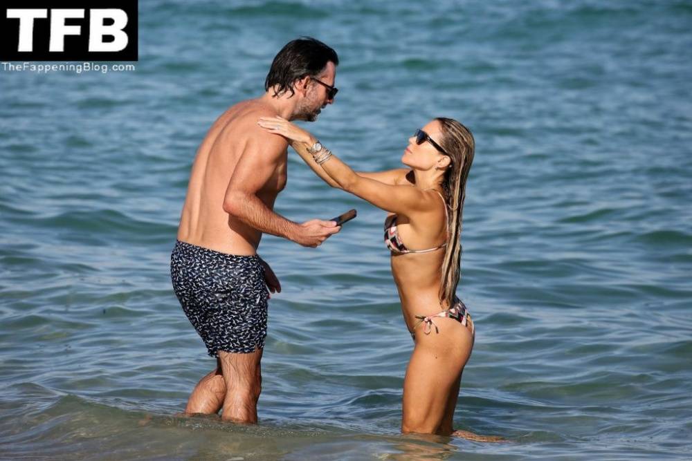 Top Sylvie Meis & Niclas Castello Put on a Loved-Up Display as They Hit the Beach in Miami - #34