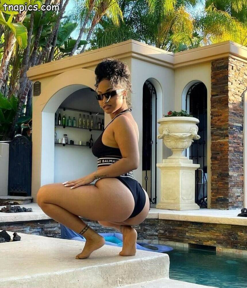 Shenseea Nude - #5