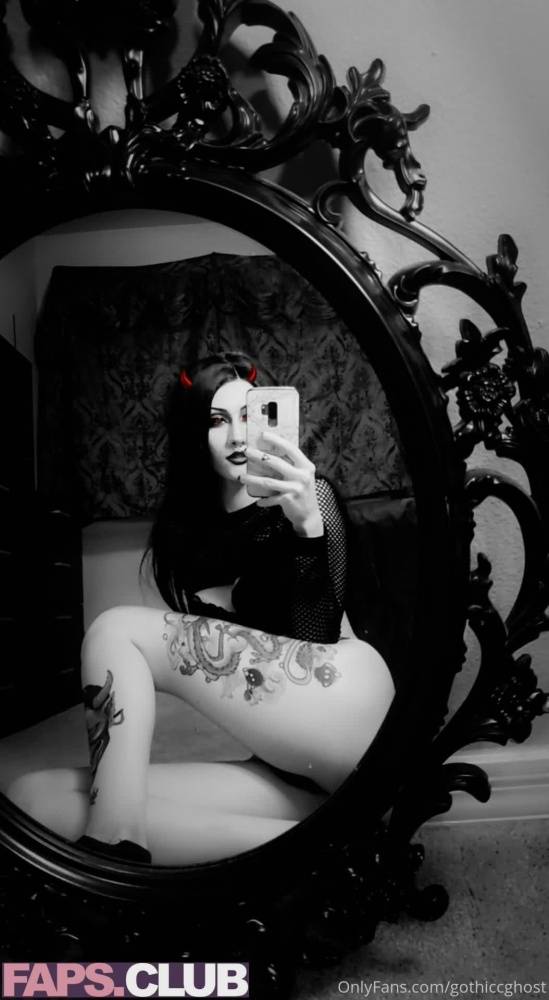 gothiccghost OnlyFans Leaks (13 Photos) - #10
