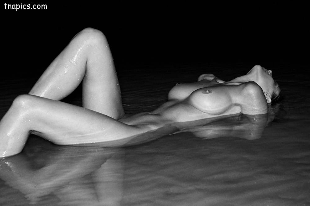 Genevieve Morton Nude | Photo: 1408031