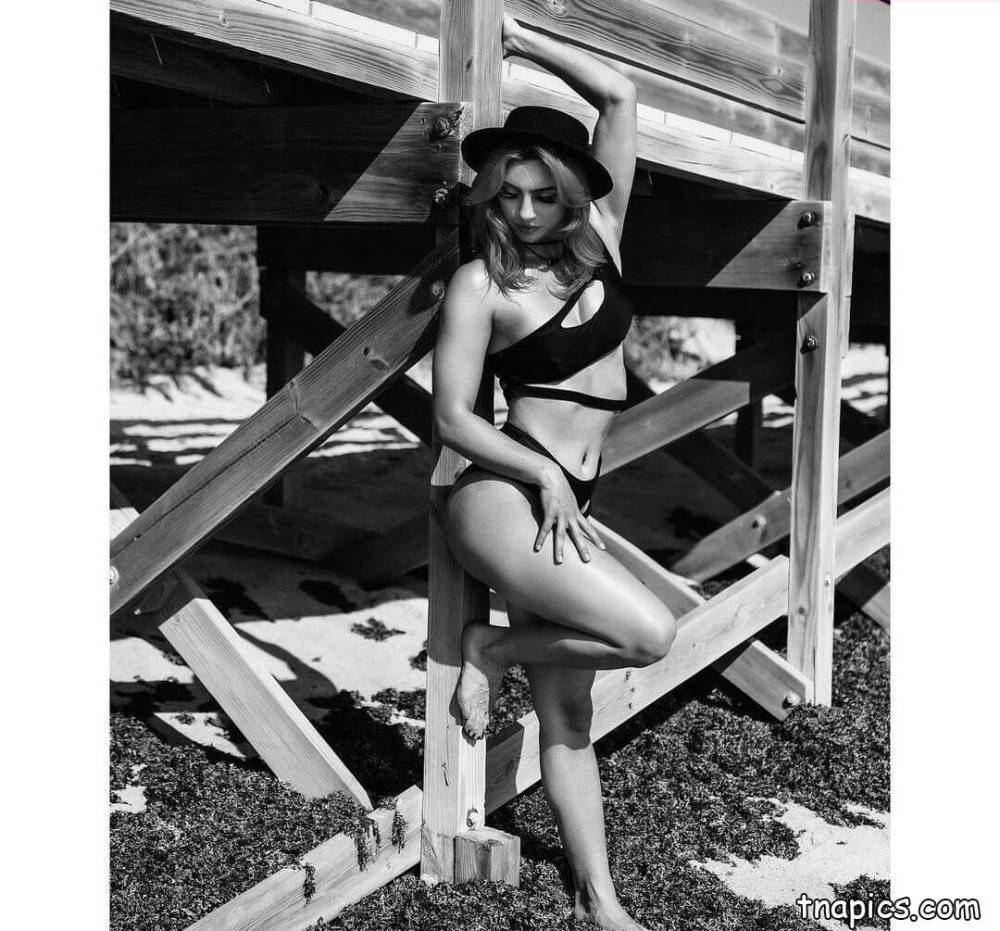 Gigi Dolin Nude - #17