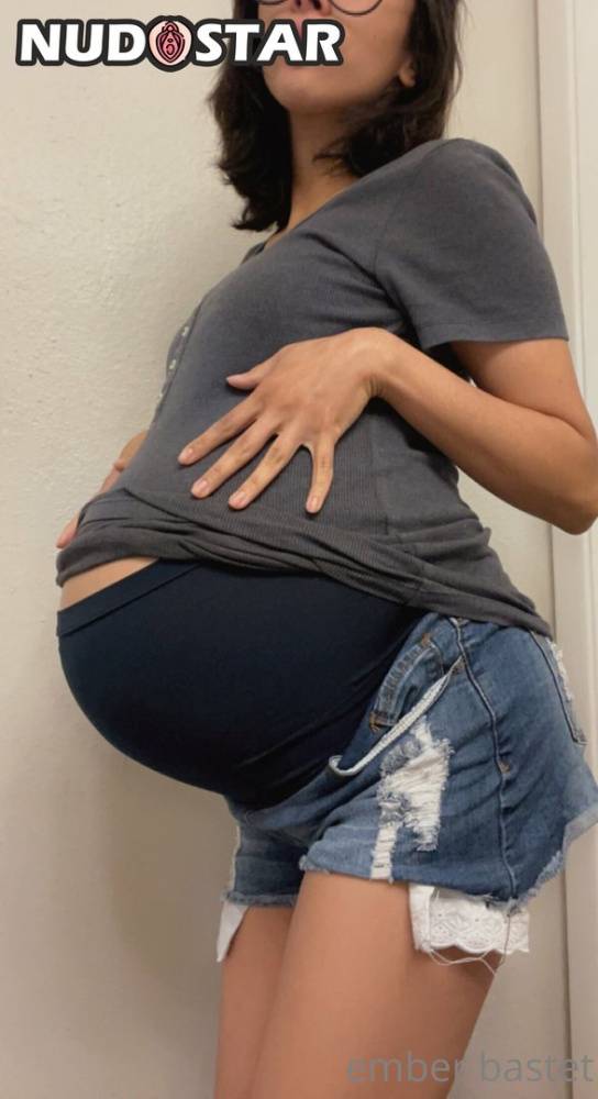Pregnant Ember 2013 Emberbastet OnlyFans Leaks | Photo: 1436073