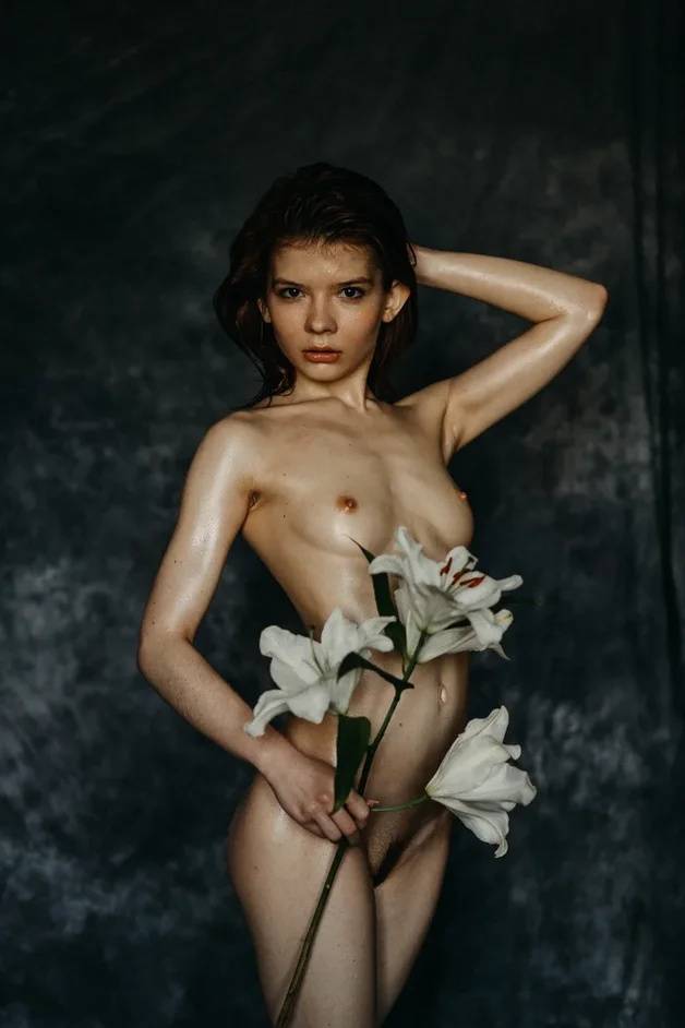 Anastasia Rents Nude - #37