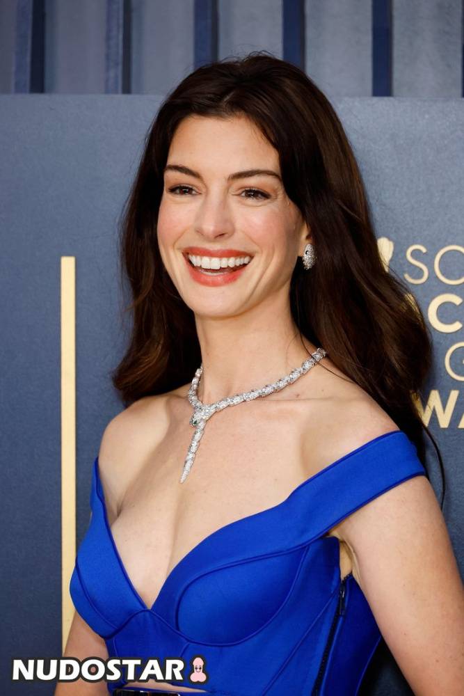 Anne Hathaway Instagram Leaks - #5