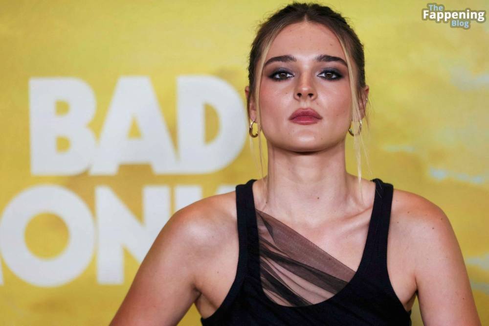 Charlotte Lawrence Displays Her Slender Legs at the “Bad Monkey” Premiere (97 Photos) - #28