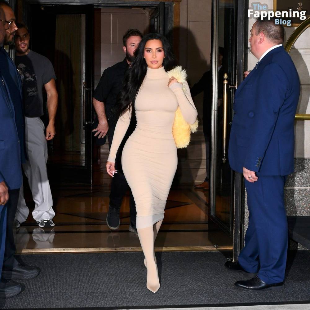 Kim Kardashian Displays Her Sexy Figure in New York City (14 Photos) - #2