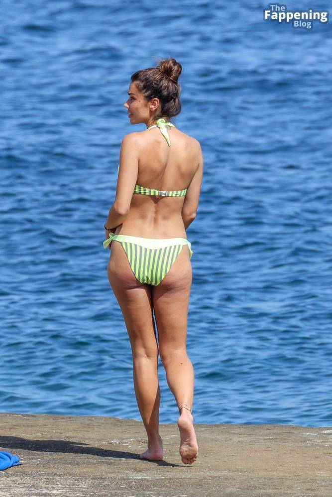 Lara Alvarez Shows Off Her Sexy Bikini Body in Palma de Mallorca (15 Photos) - #5