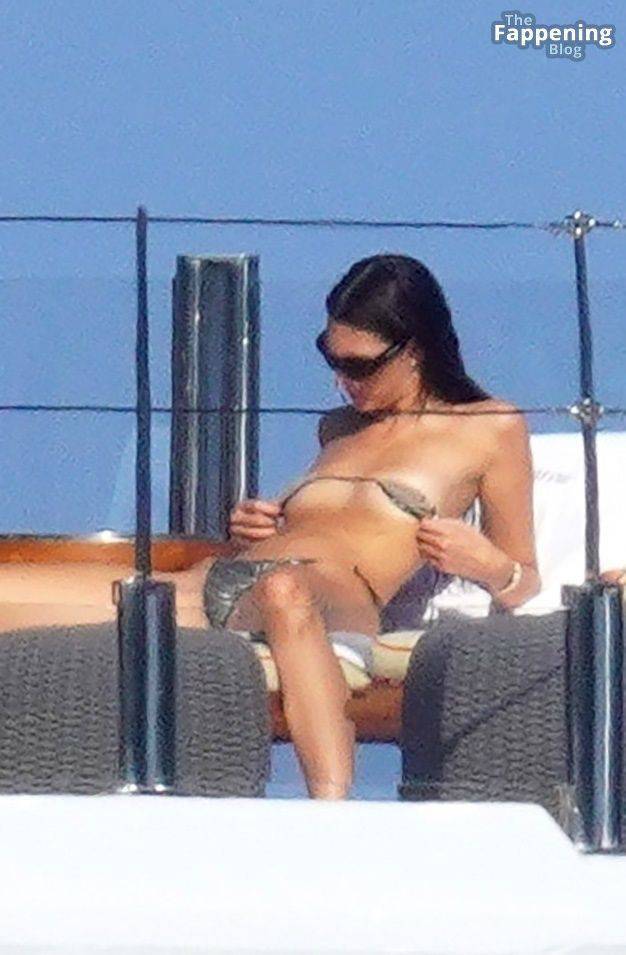 Vittoria Ceretti & Leonardo DiCaprio Take a Dip in the Sea During a Trip to Cannes (57 Photos) - #11