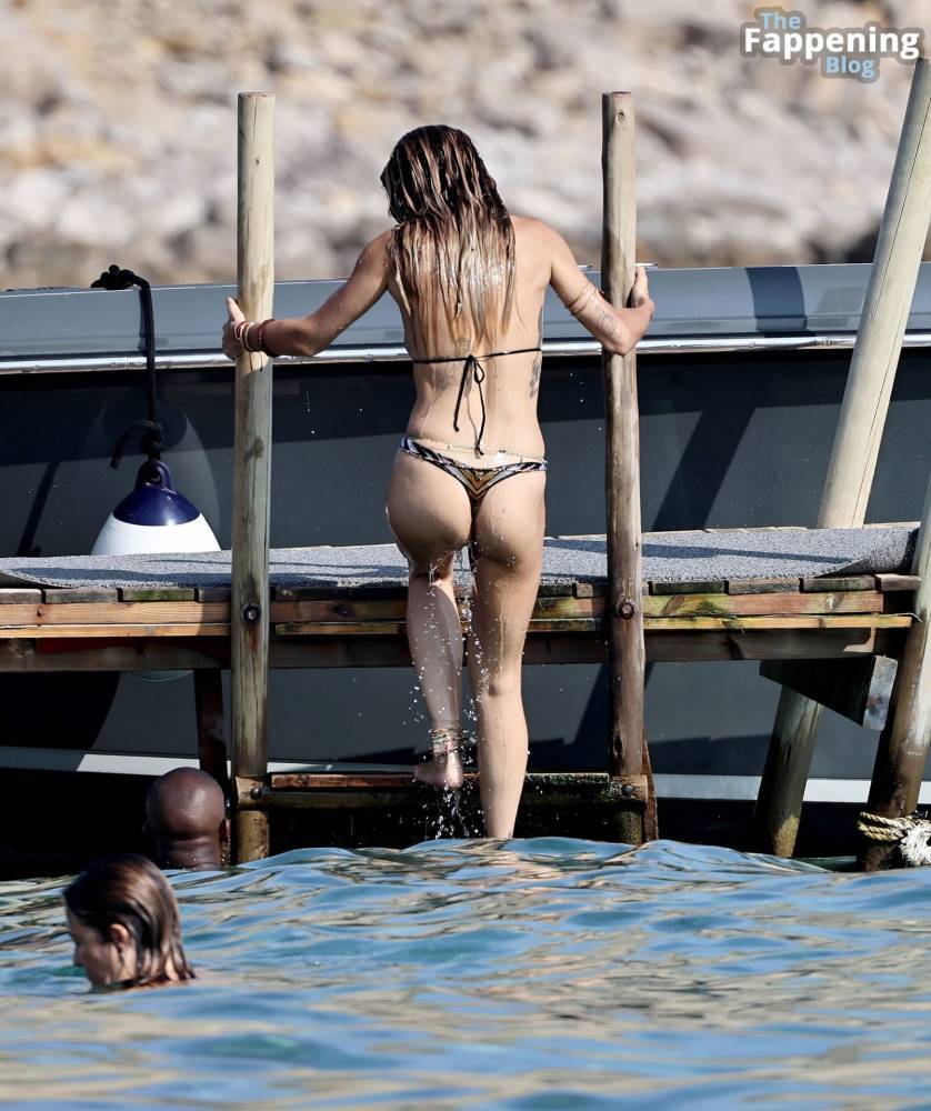 Rita Ora Shows Off Her Hot Beach Body Figure During Her Holiday in Ibiza (47 New Photos) - #22