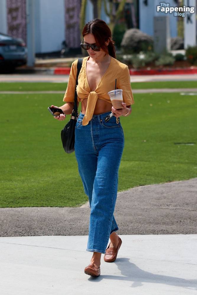 Eiza Gonzalez Enjoys Breakfast in West Hollywood (21 Photos) - #4