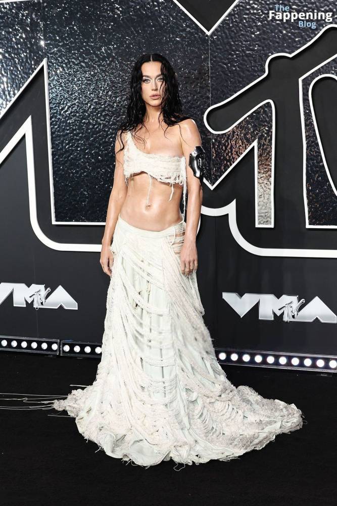 Katy Perry Goes Braless at the MTV Awards (161 Photos) - #11