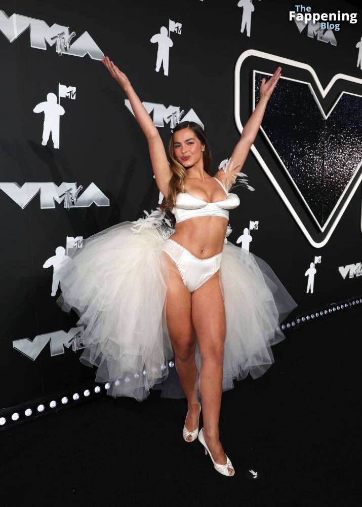 Addison Rae Shows Off Her Sexy Tits at the MTV VMAs (102 Photos) - #13