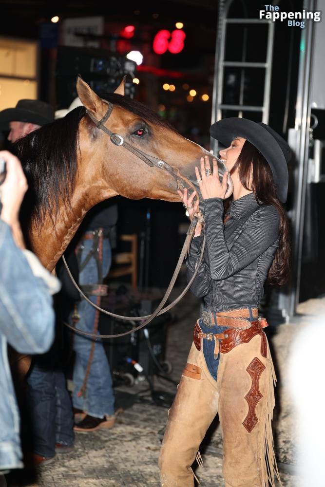 Bella Hadid Shows Off Her Cleavage in a Sultry Cowgirl Outfit at the Kemo Sabe Event (209 Photos) - #9