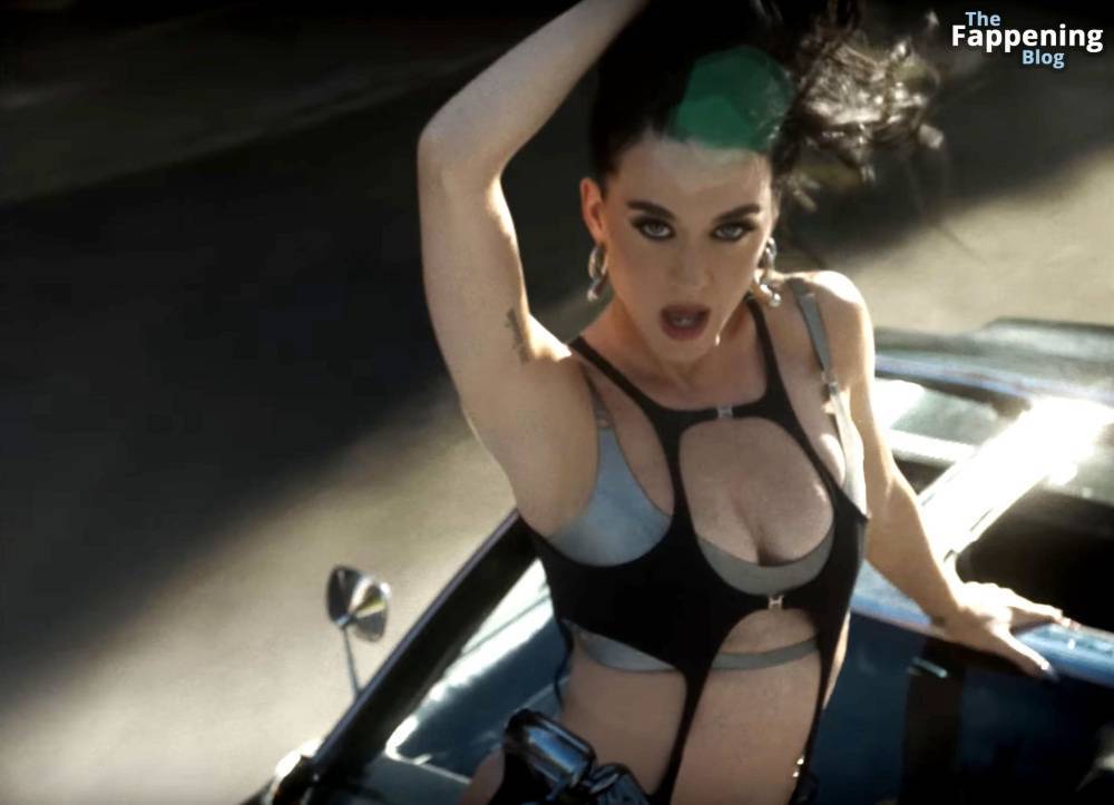 Katy Perry Steams Up the Screen in a New Sexy Video for Her Latest Single I’m His He’s Mine (35 Pics) - #23