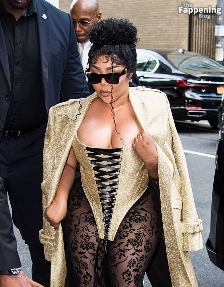 Lil’ Kim Flashes Her Areola as She Attends the Christian Siriano Fashion Show (32 Photos) - #23