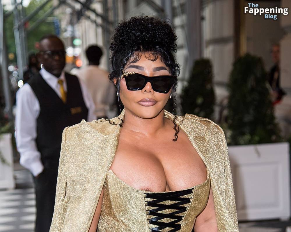 Lil’ Kim Flashes Her Areola as She Attends the Christian Siriano Fashion Show (32 Photos) - #10