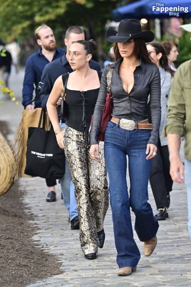 Bella Hadid Arrives at a Rodeo Event in New York (28 Photos) - #23