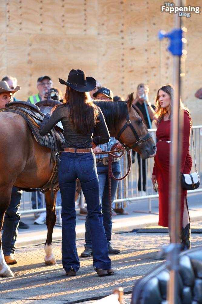 Bella Hadid Arrives at a Rodeo Event in New York (28 Photos) - #27