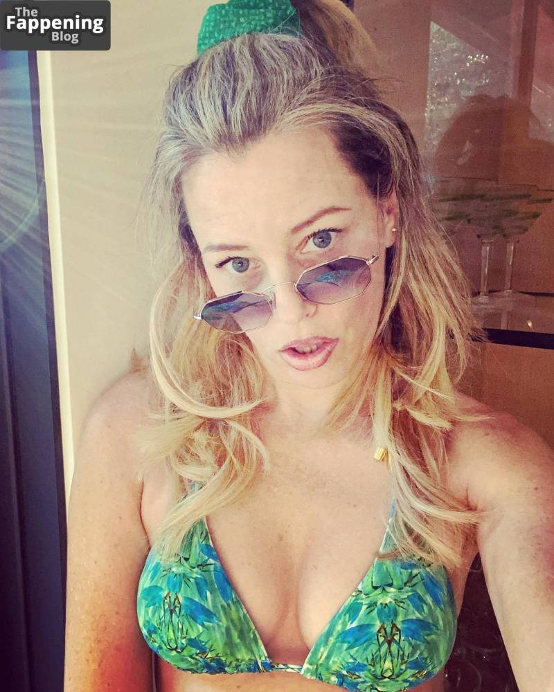 Elizabeth Banks Sexy (10 Photos) - #9