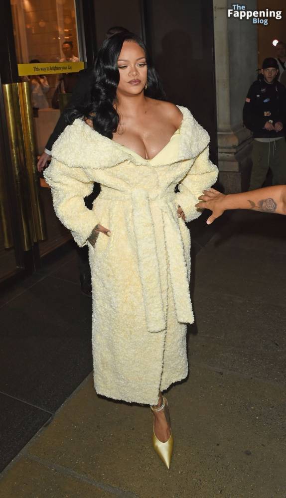 Rihanna Shows Off Nice Cleavage at the Fenty Hair Launch (114 Photos) - #22