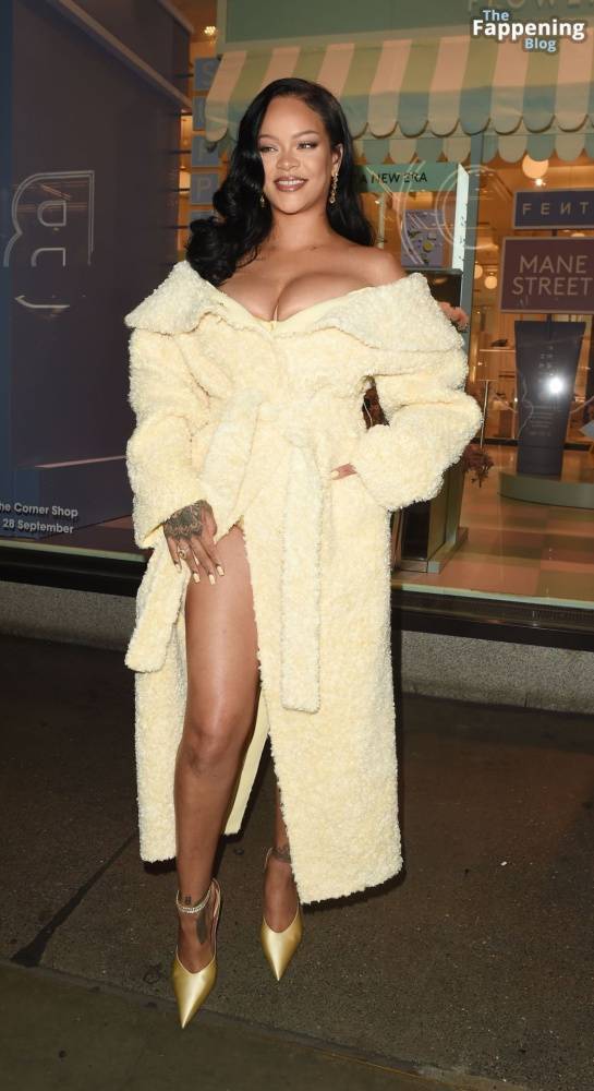 Rihanna Shows Off Nice Cleavage at the Fenty Hair Launch (114 Photos) - #13