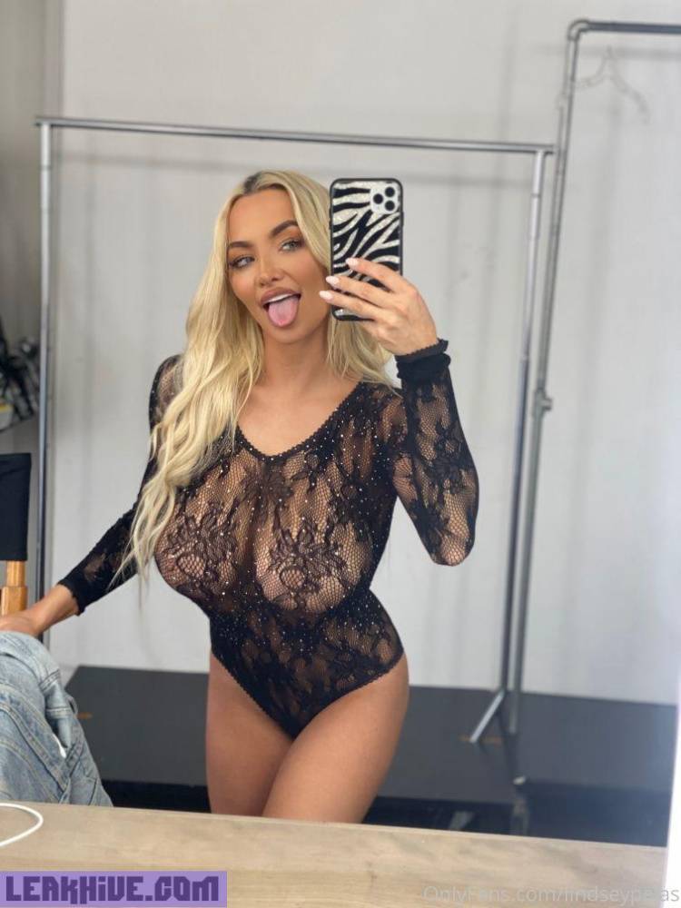 Lindsey Pelas Sexy Nude Pictures V Gallery view - #11