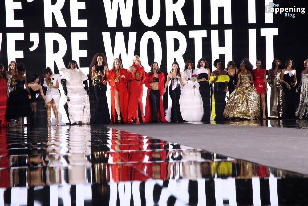 Kendall Jenner Stuns in Red During L’Oreal Spring/Summer 2025 Show (91 Photos) - #28