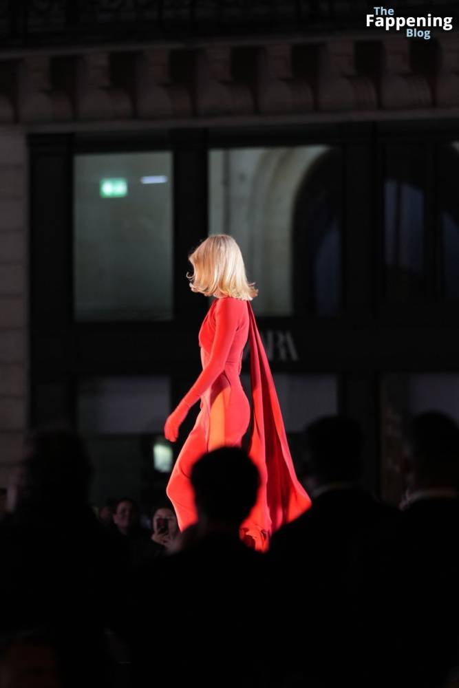 Kendall Jenner Stuns in Red During L’Oreal Spring/Summer 2025 Show (91 Photos) - #13