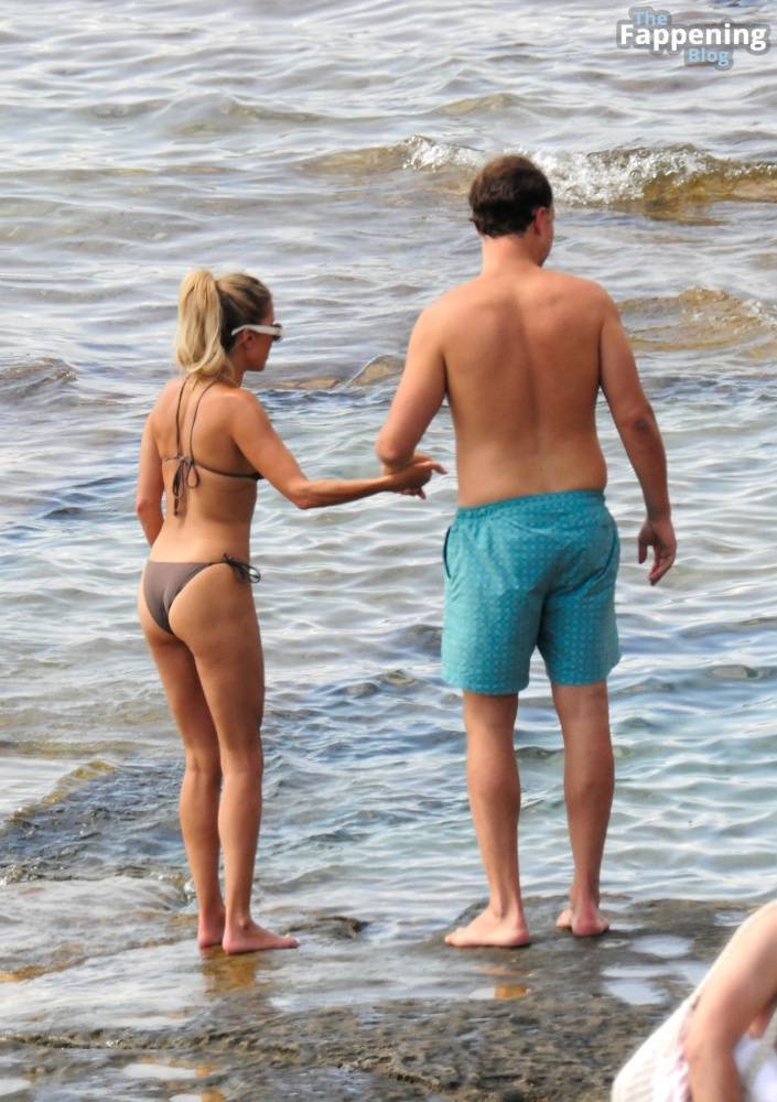 Sylvie Meis Looks Sensational with Her Beau on the Beach in Mallorca (51 Photos) - #9