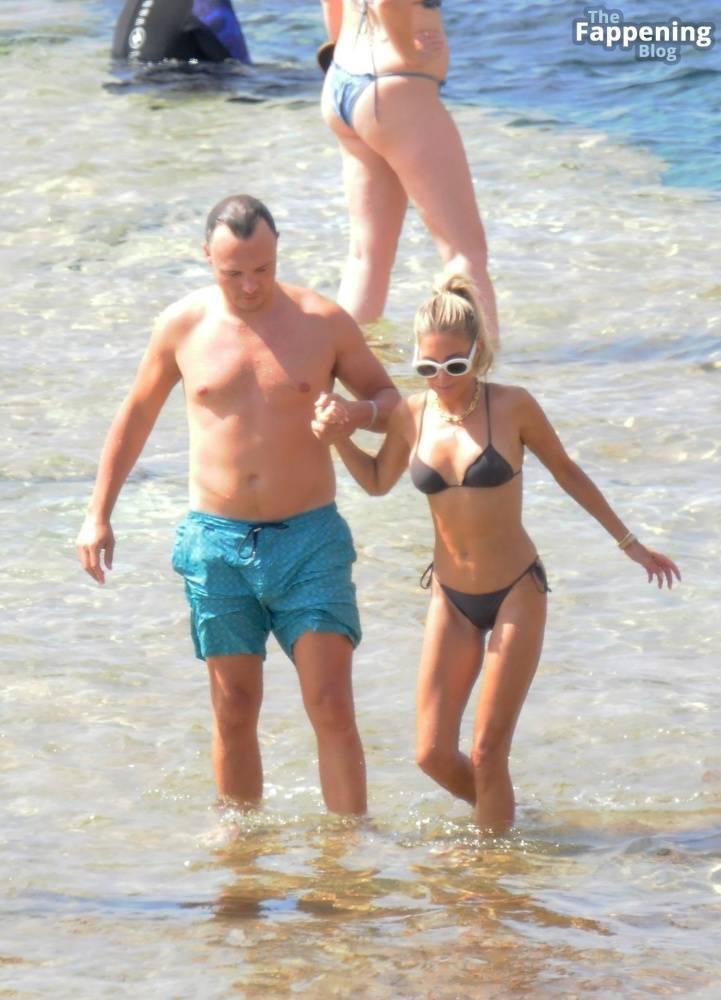 Sylvie Meis Looks Sensational with Her Beau on the Beach in Mallorca (51 Photos) - #15