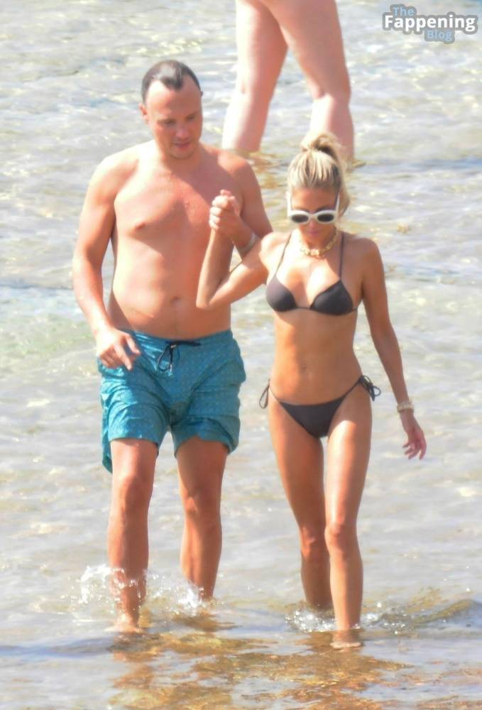 Sylvie Meis Looks Sensational with Her Beau on the Beach in Mallorca (51 Photos) - #2