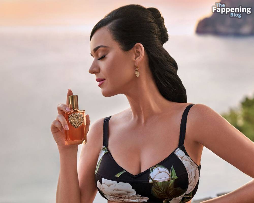 Katy Perry Looks Sexy in a New Dolce & Gabbana ‘Devotion’ Fragrance Ad (3 Photos) - #main