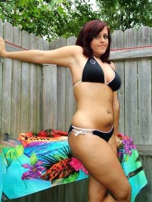 GND Models Roxy strips out of her bikini on realgirlsweb.com