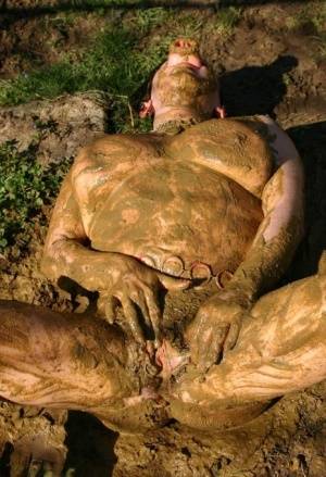 Thick amateur Mary Bitch drinks her own pee while playing in mud like a sow on realgirlsweb.com