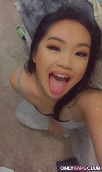 Yang OnlyFans Leaks (12 Photos) on realgirlsweb.com